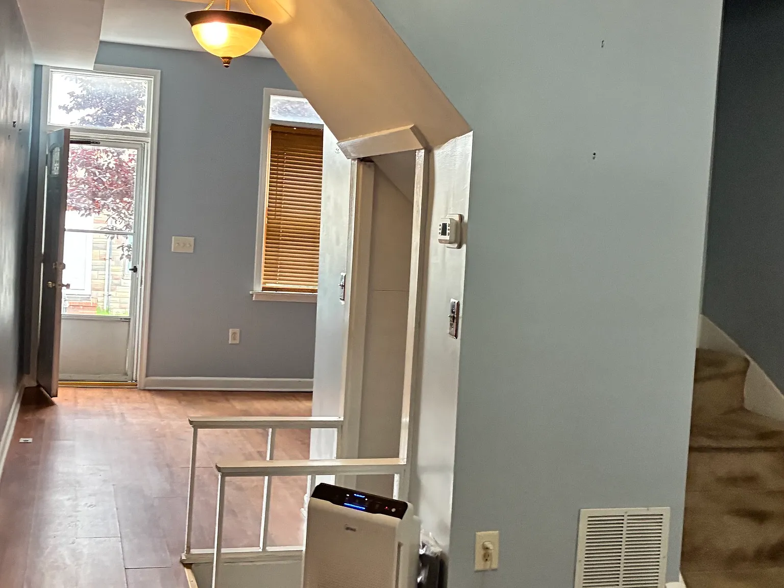 3 bed, 810 sqft, $1,600 — Photo 3