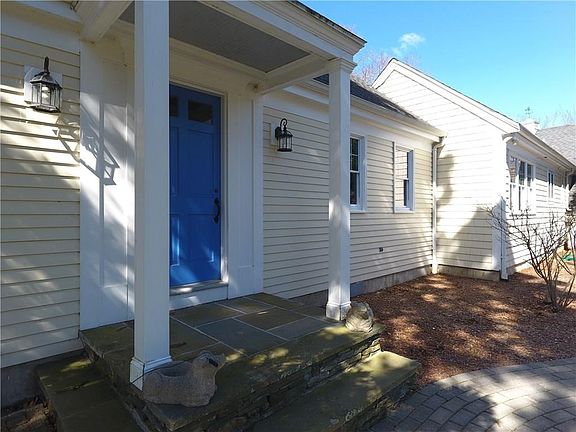 3rd image of 25 Cottrell Rd