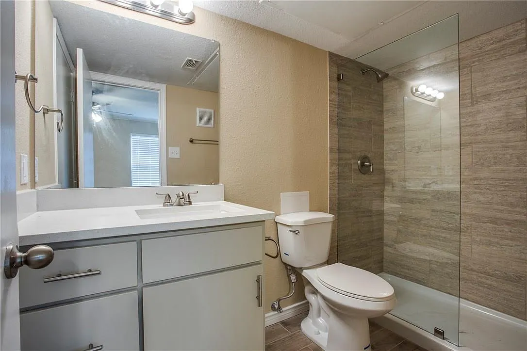 4748 Old Bent Tree Lane Apt 401 - 401 — Photo 4