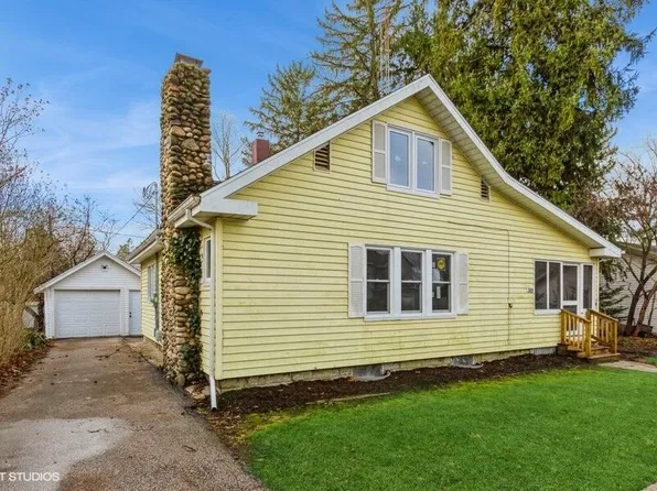 309 S Bluff St, Berrien Springs, MI 49103