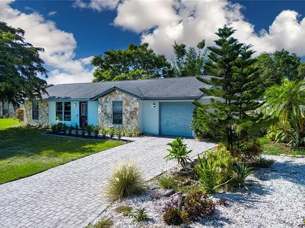 6501 34th Ave W, Bradenton, FL 34209