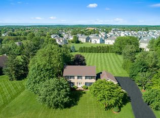 6N762 Foxborough Rd, Saint Charles, IL 60175