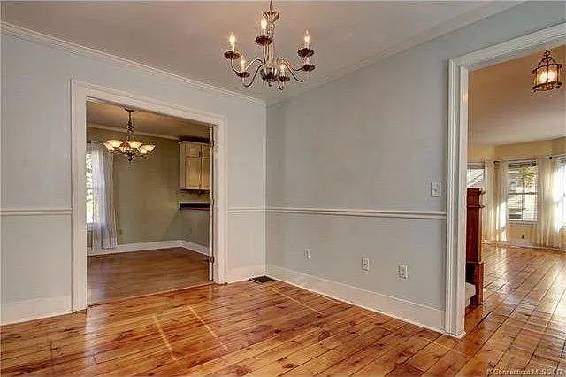 290 W Main St — Photo 31