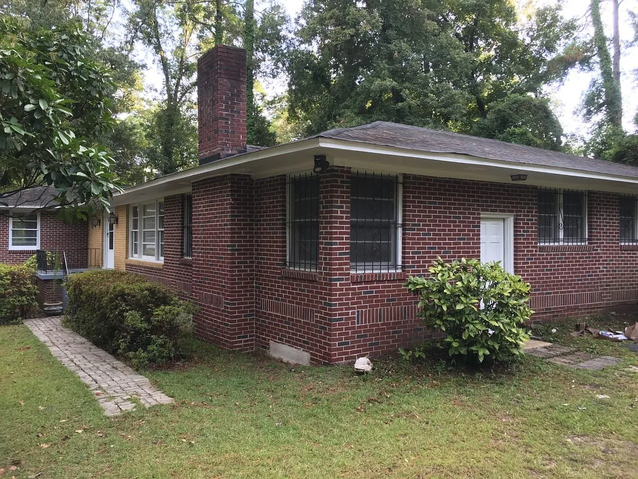 3 bed, 2.5 bath, 3000 sqft, $2,800 — Photo 2