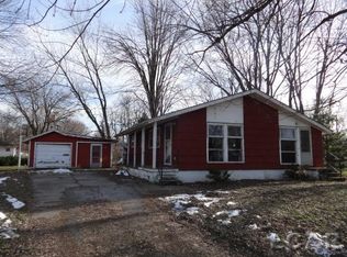 2375 Linden Ct, Adrian, MI 49221