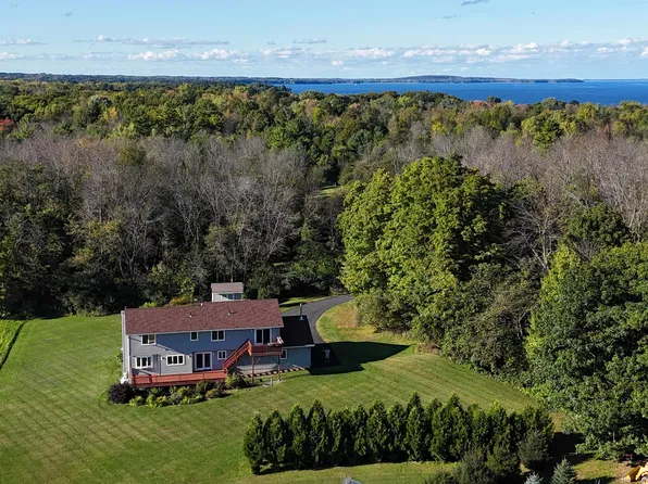 11 Old Farm Road, South Hero, VT 05486