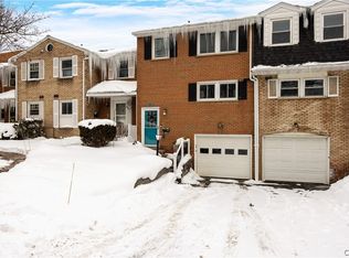 4315 Candlelight Ln, Liverpool, NY 13090