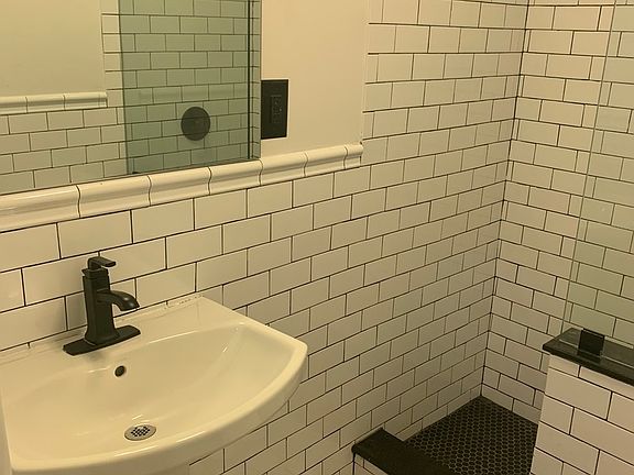 5th image of 203 Grand St #1A