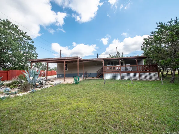 1706 Private Road 1518, Bandera, TX 78003