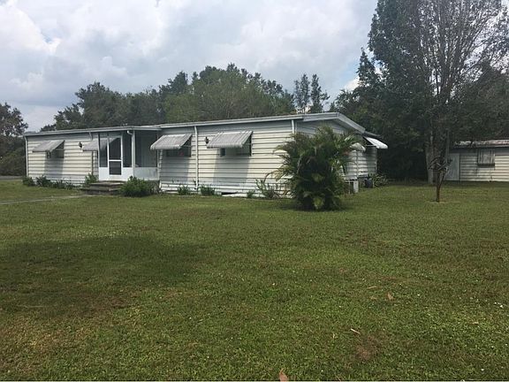 3rd image of 8025 SE 60th Dr