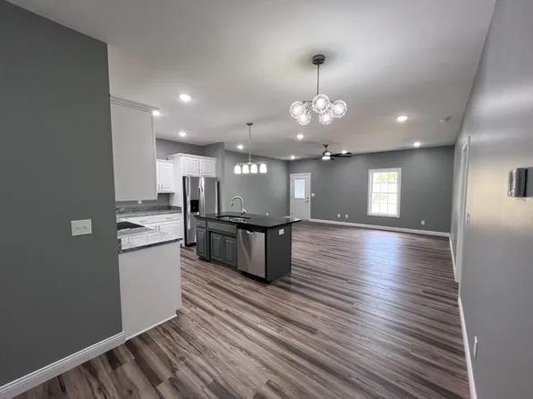 106 Twin Oaks Dr, Bardstown, KY 40004