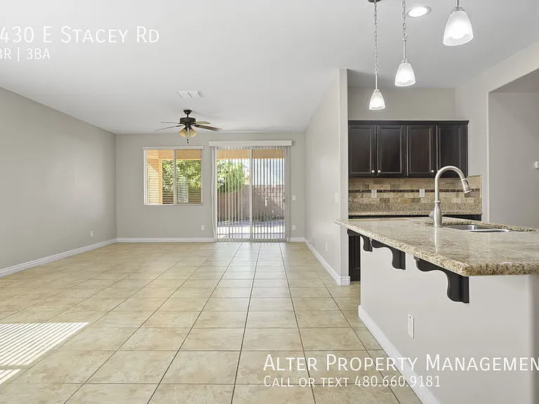 2430 E Stacey Rd — Photo 8