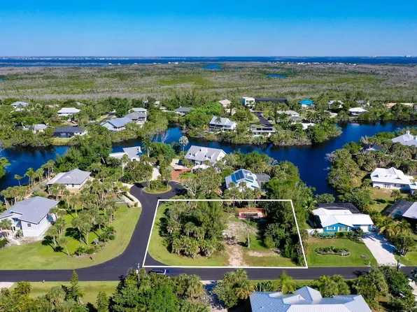 1653 Bunting Ln, Sanibel, FL 33957