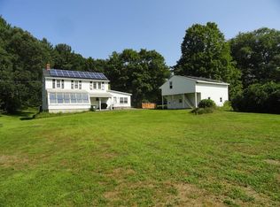 38 E Charlton Rd, Spencer, MA 01562