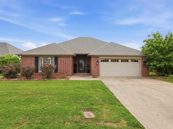 1200 Calloway Dr, Conway, AR 72034
