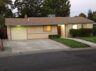 924 Singingwood Rd, Sacramento, CA 95864