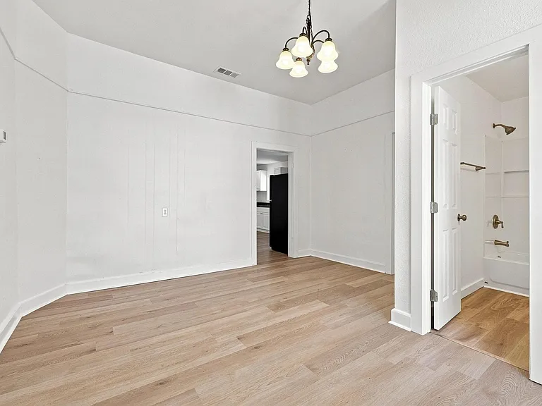 604 E Morton St — Photo 9