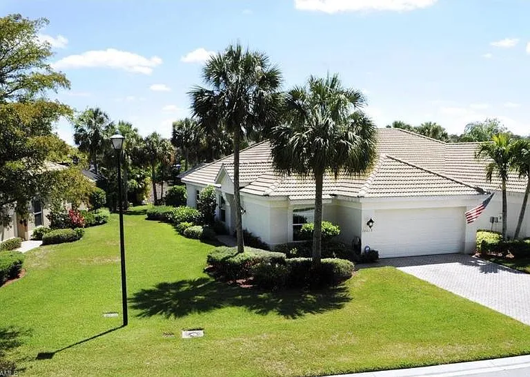 10019 Colonial Country Club Blvd — Photo 1