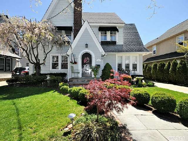 1st image of 87 Tarence St