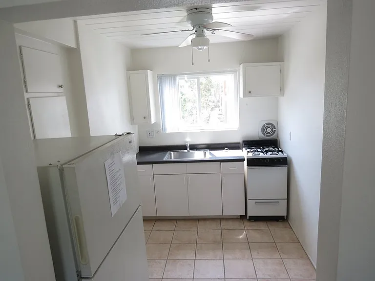 3181 Kemper St #2 — Photo 1