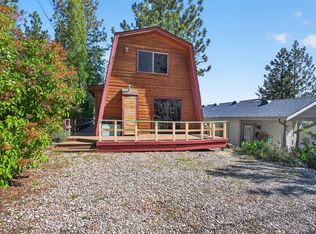 2068 Slippery Elm Rd, Wrightwood, CA 92397