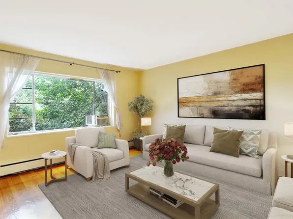 160 Waterman St #4, Providence, RI 02906