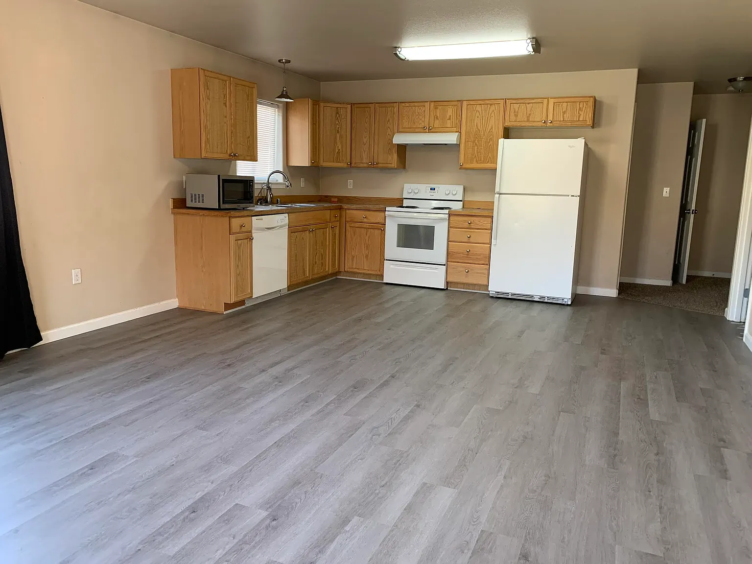 Eagles Nest Cir - 2335 — Photo 2