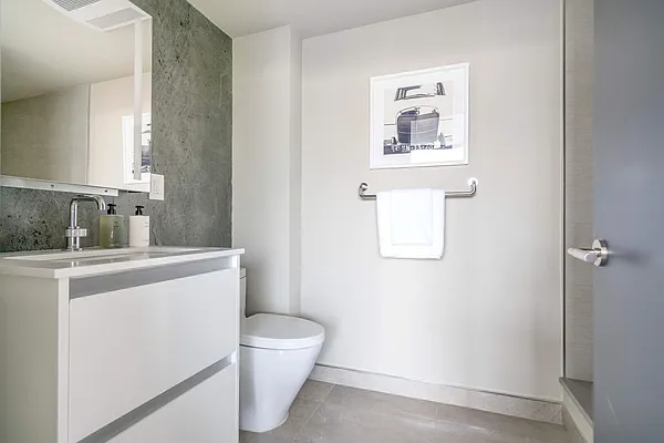 Sold by Compass | media 17