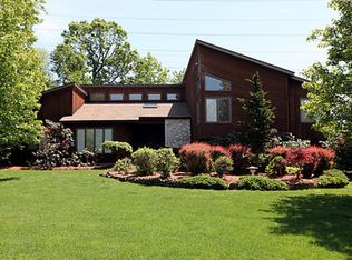 13 Laura Dr, Cedar Grove, NJ 07009