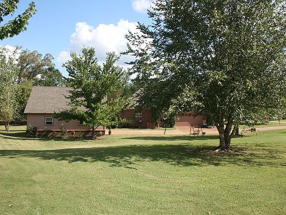 4th image of 9621 Taylor Dr