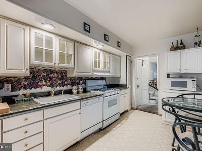 813 S Luzerne Ave, Baltimore, MD, 21224