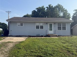 203 W George St, Oregon, MO 64473