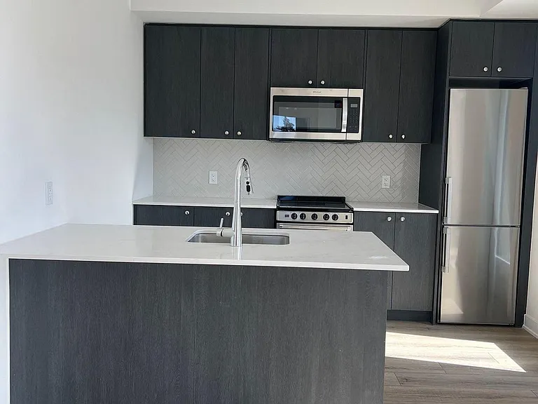 312 Erb St W #316 — Photo 1