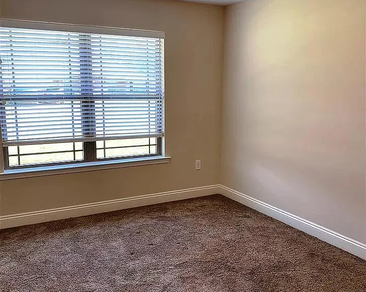 9167 Tara Cir — Photo 10