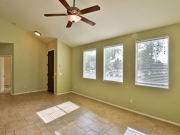 4th image of 4240 E Carla Vista Dr