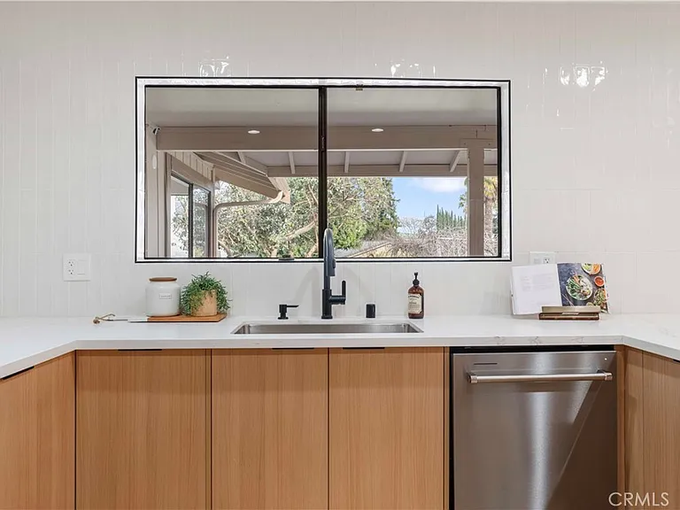 931 Camino Ramon — Photo 8
