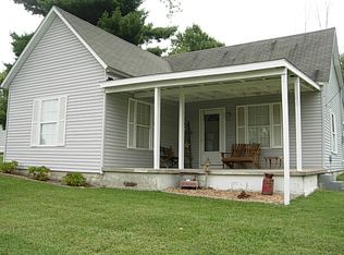 1300 W, Linton, IN 47441