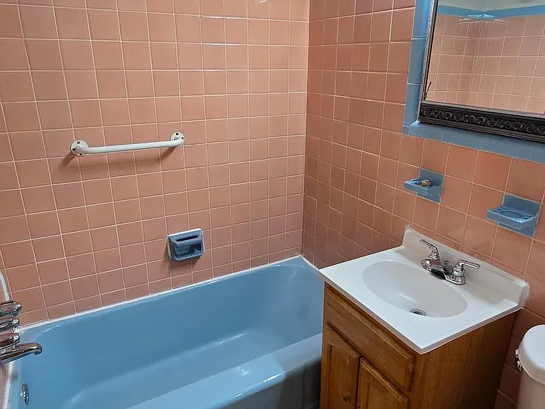 165 E Fariston Dr #1 — Photo 16