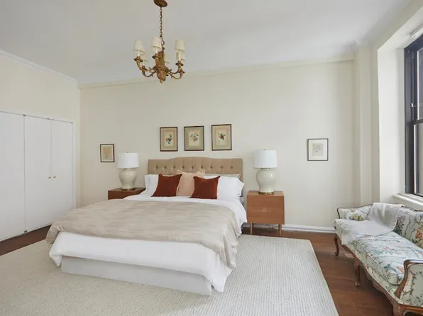 993 Park Avenue image 6 of 12