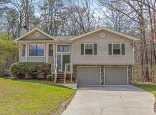 4901 Hunter Village Dr, Ooltewah, TN 37363