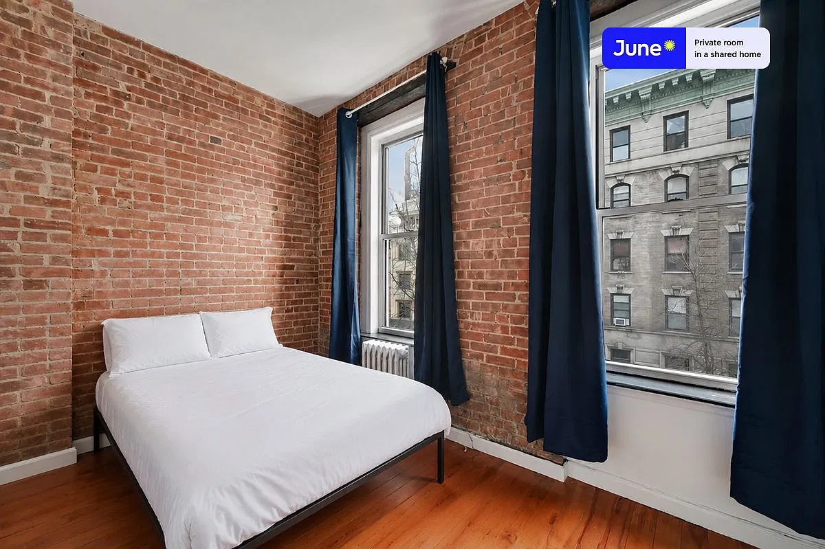 Full bedroom in 2 bed/1 bath home in Hell's Kitchen #850 B — Photo 1