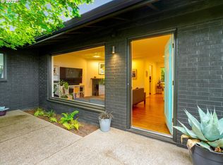 4548 SW Dosch Rd, Portland, OR 97239