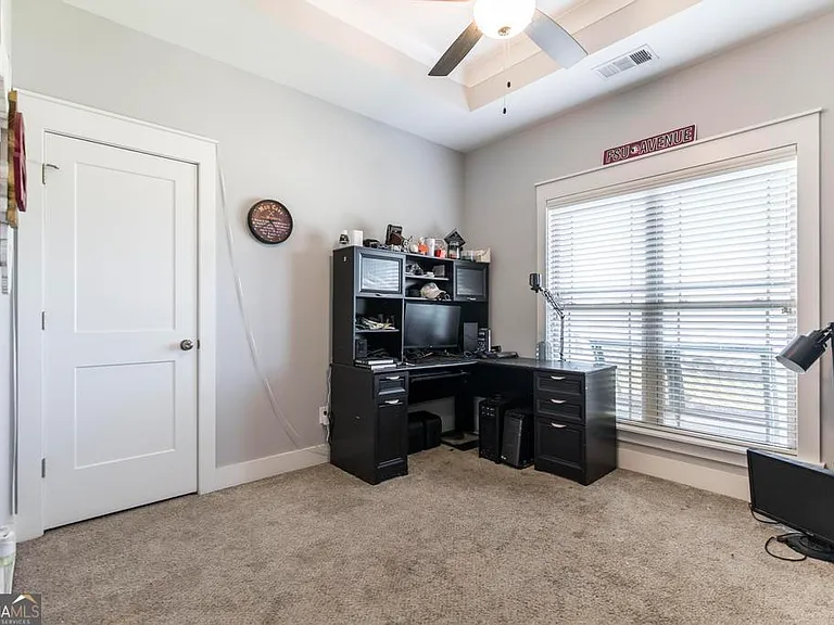 306 Rustic Live Oak Trl — Photo 21