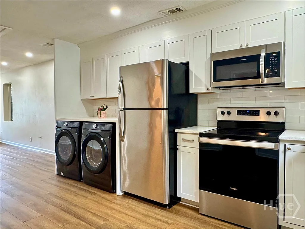 2 bed, 1.0 bath, 900 sqft, $1,500 — Photo 4