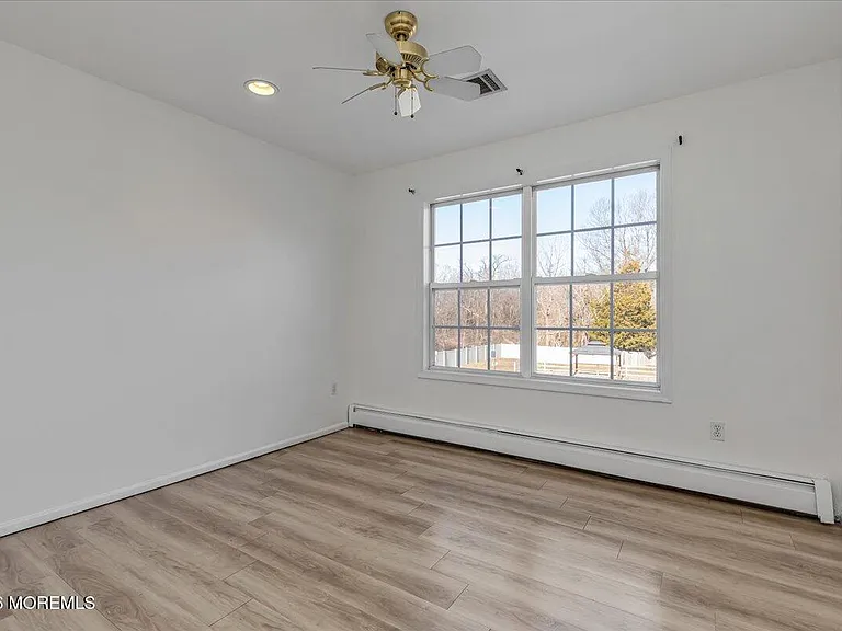 257 Ford Rd — Photo 33