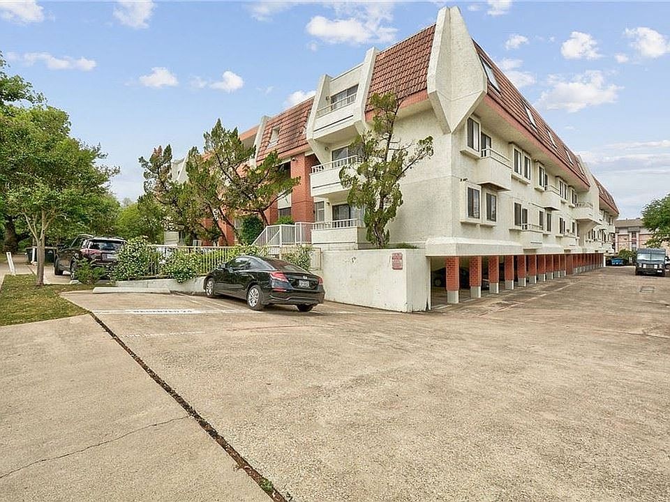 2nd image of 3115 Helms St APT 213