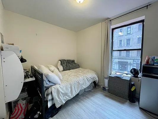 Rented by Bond New York | media 12