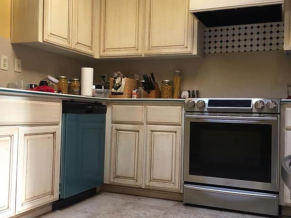 3rd image of 2676 Autumnvale Dr
