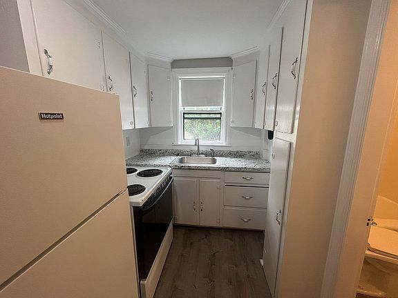 5th image of 134 South St #2