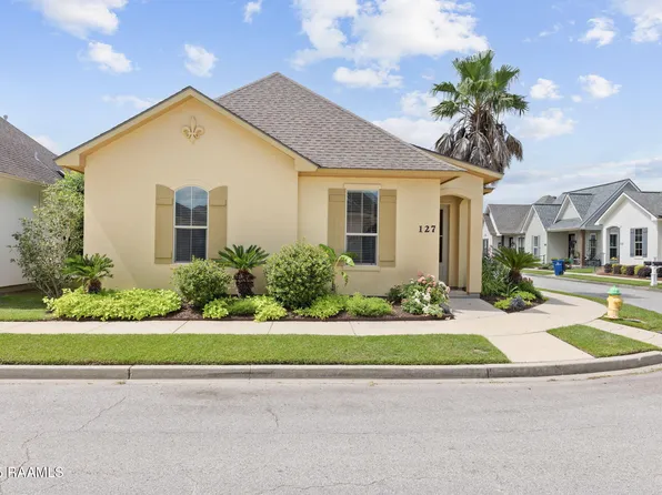 127 Laurel Grove Blvd, Youngsville, LA 70592